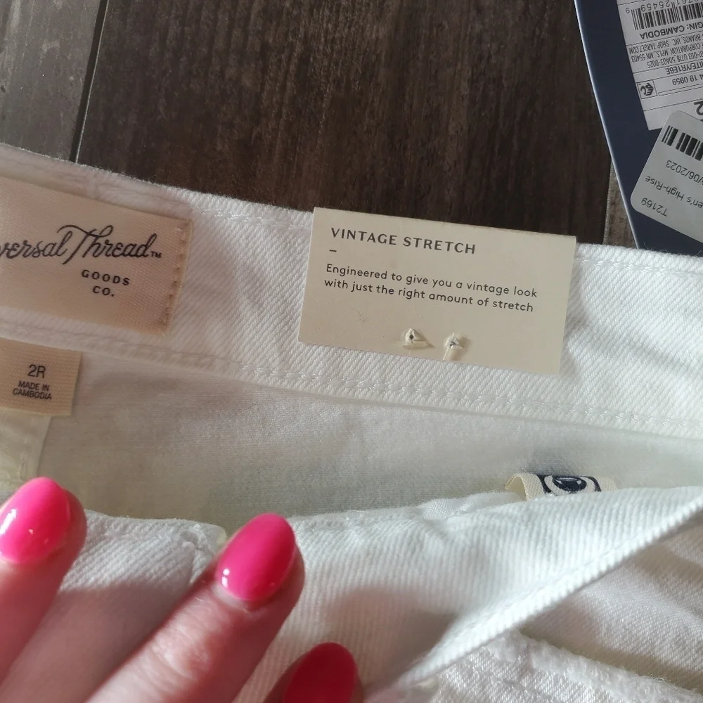 NWT Universal Thread Vintage Stretch Highest Rise Shortie Shorts Size 2R White